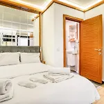 Viva Butik Sirkeci 4*