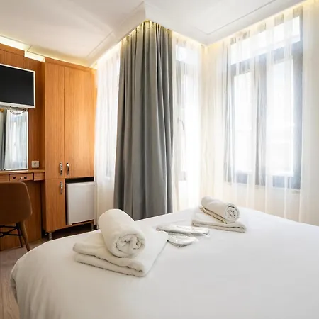 Viva Butik Sirkeci 4*