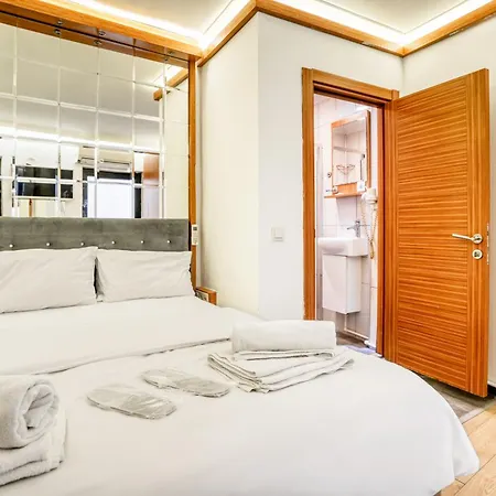 Viva Butik Sirkeci 4*